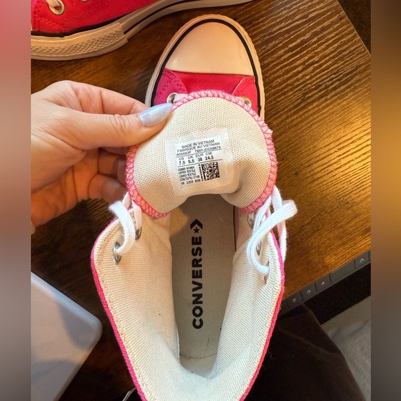 Converse Chuck Taylor Platform Sneakers - Picture 7 of 9